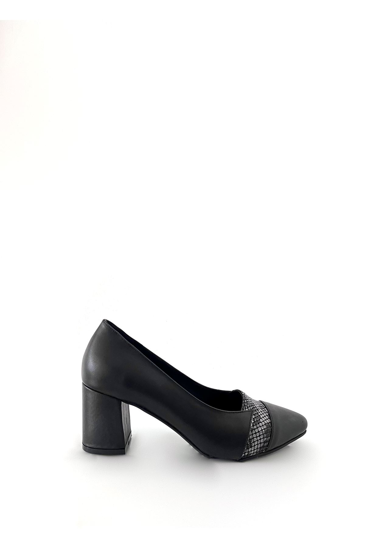 Gerçek Deri Kadın Topuklu Ayakkabı Siyah  Bonita