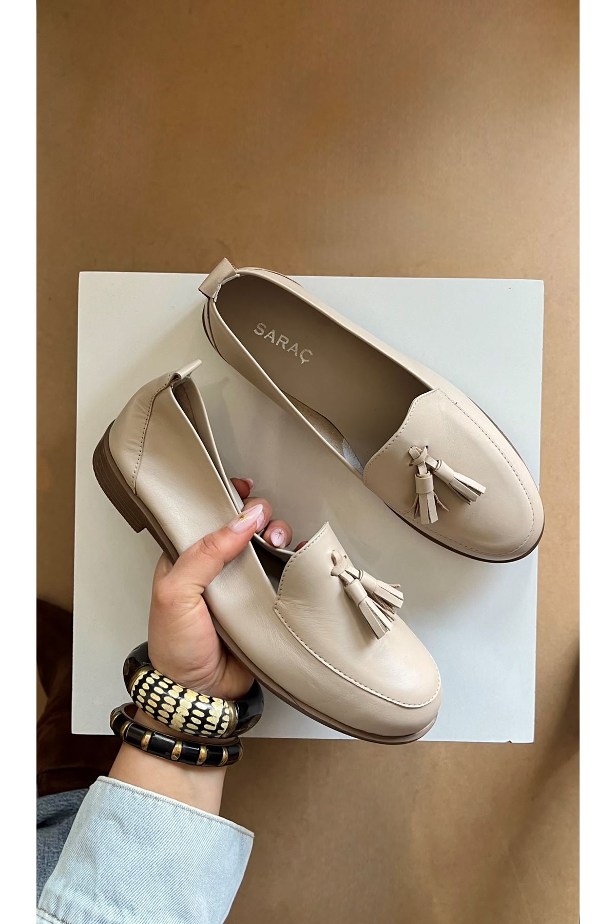 Gerçek Deri Bej  Püsküllü Kadın Loafer Mona