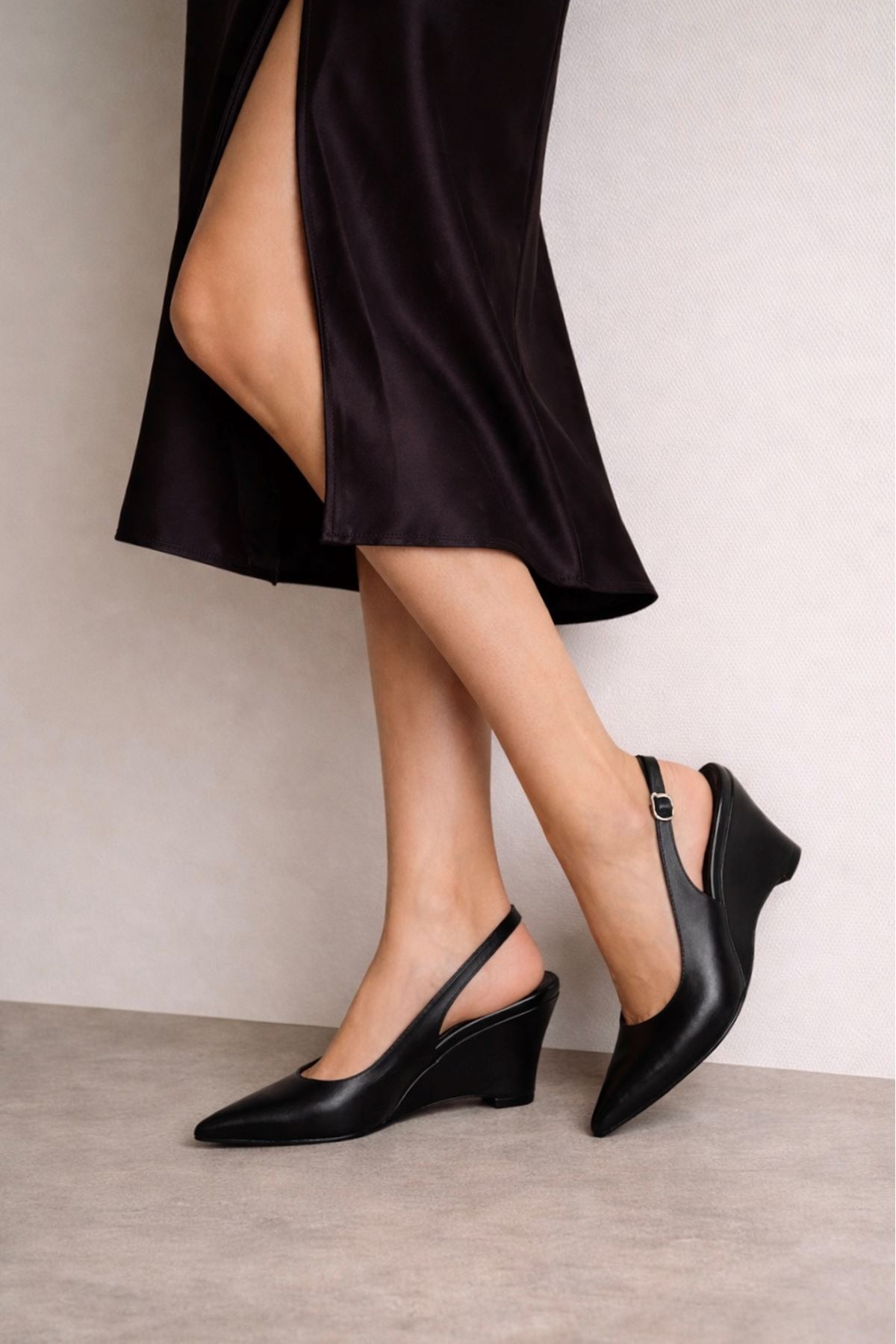  Kadın Dolgu Topuklu  Ayakkabı Siyah  Elegance