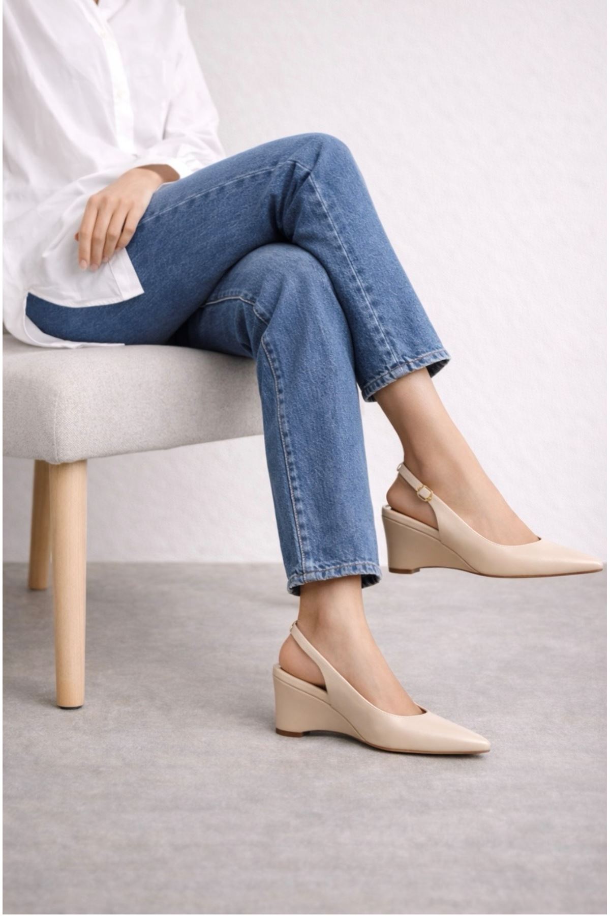  Kadın Dolgu Topuklu  Ayakkabı Ekru Elegance 