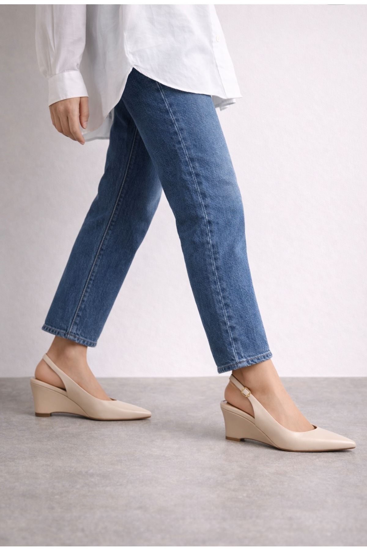  Kadın Dolgu Topuklu  Ayakkabı Ekru Elegance 