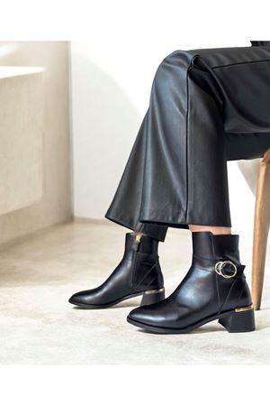 Gerçek Deri Kadın Bot Siyah Tokalı Gowwy