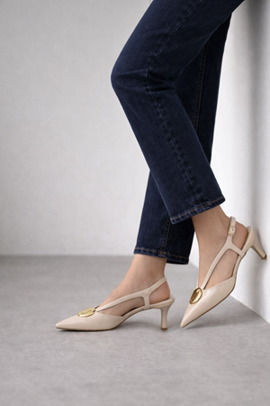  Kadın Tokalı  Topuklu  Ayakkabı Ekru Noire